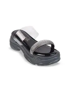 Catwalk Women Solid Open Toe Flats with Western - Embellished