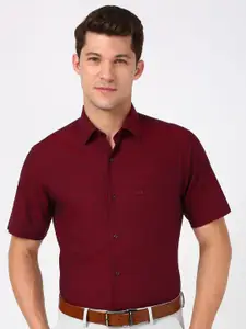 Peter England Men Spread Collar Solid Cotton Formal Shirt