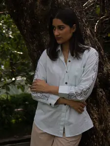 SPARROW Women Relaxed Conversational Embroidered Cotton Relaxed Fit Casual Shirt