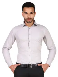 DESIGN UP Men Light Grey Solid Wrinkle Resistant Slim Fit Formal Shirt