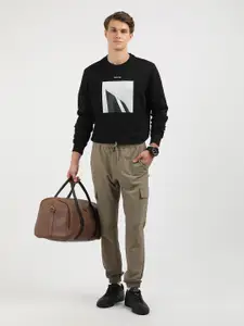 Calvin Klein Jeans Men Graphic Printed Round Neck Sweatshirt