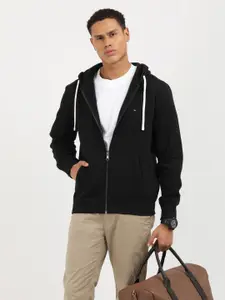 Tommy Hilfiger Men Solid Hooded Sweatshirt