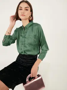 DressBerry Women Comfort Spread Collar Solid Casual Shirt