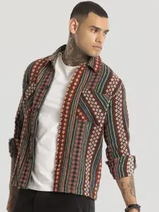 Snitch Men Smart Spread Collar Floral Printed Cotton Slim Fit Casual Shirt