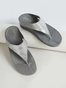 Ginger by Lifestyle Women Rubber Room Slippers