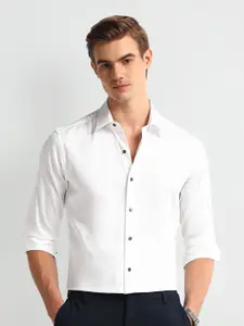 Arrow New York Men Comfort Cutaway Collar Solid Cotton Slim Fit Formal Shirt