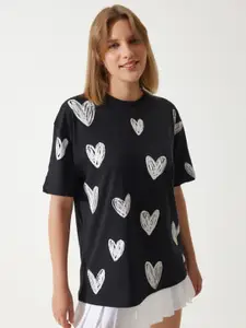 Happiness istanbul Women Conversational Printed Round Neck Cotton Oversized T-shirt