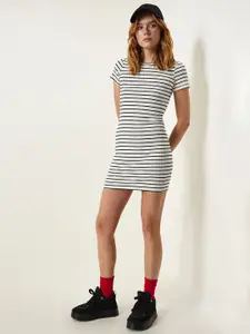 Happiness istanbul Striped T-shirt Dress