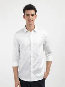 Calvin Klein Jeans Men Opaque Striped Casual Shirt