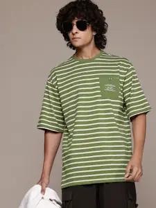 The Roadster Lifestyle Co. Men Striped Relaxed Fit T-shirt