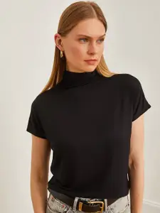 Olalook Extended Sleeves Top