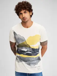 SPYKAR Men Raw Edge Slim Fit T-shirt