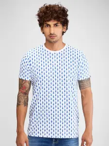 SPYKAR Men Tribal Printed Pockets Slim Fit T-shirt
