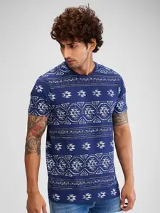 SPYKAR Men Tribal Printed Raw Edge Slim Fit T-shirt