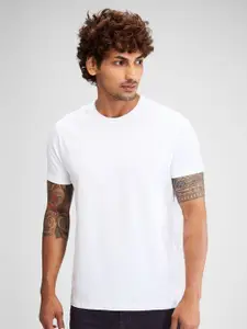 SPYKAR Men Applique Slim Fit T-shirt