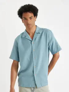 DeFacto Men Opaque Casual Shirt