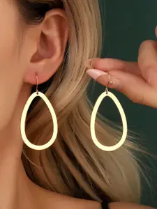 SALTY O' Oranate Oval Shaped Drop Earrings