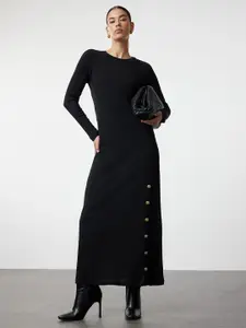 Trendyol Women Solid Round Neck Long Sleeves Maxi Dress