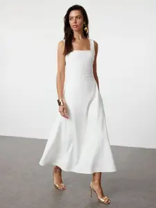 Trendyol Fit & Flare Maxi Dress