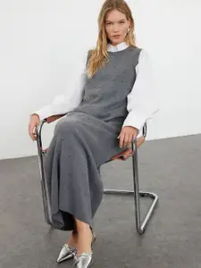 Trendyol Women Solid Sleeveless Straight Round Neck Maxi Dress