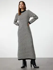 Trendyol Striped   Round Neck Maxi Dress