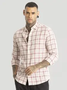 Snitch Men Smart Slim Fit Opaque Checked Casual Shirt