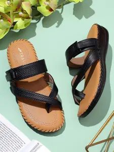 TRASE Women Textured One Toe Flats