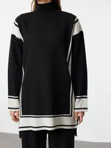 Trendyol Women Colourblocked Longline Pullover