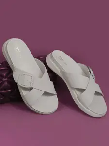 Bata comfit Women Open Toe Flats