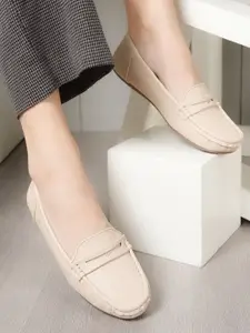 DressBerry Women Solid Round Toe Loafers