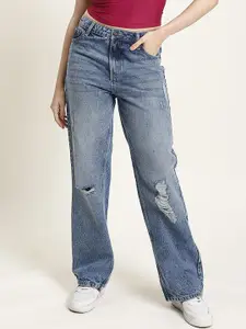 Bene Kleed Women Classic Straight Fit Mildly Distressed Light Fade Jeans