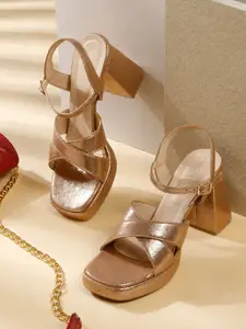 VALIOSAA Party Buckle Detail Block Sandals