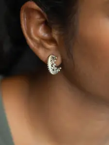 SHAYA Contemporary Studs Earrings