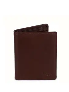 Zoom Shoes Men Solid Textured Leather Two Fold Wallet