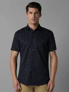 Louis Philippe Sport Men Spread Collar Floral Printed Cotton Slim Fit Casual Shirt