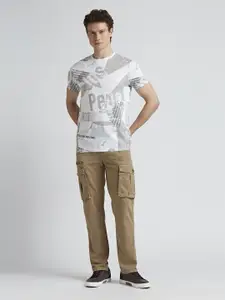 Pepe Jeans Men Typography Printed Round Neck Cotton Slim Fit T-shirt