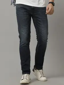 Voi Jeans Men Slim Fit Mid-Rise Low Distress Light Fade Stretchable Jeans