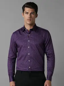 Louis Philippe Men Spread Collar Floral Printed Cotton Slim Fit Formal Shirt