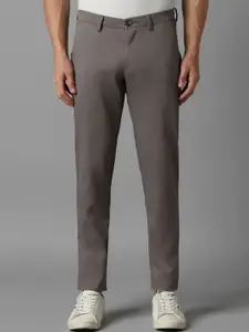 Louis Philippe Sport Men Checked Slim Fit Trousers