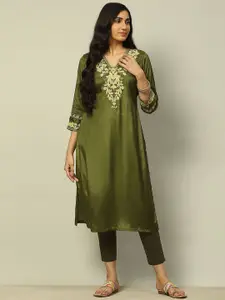 Rangriti Floral Yoke Design Thread Work Kurta