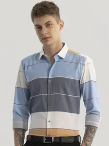 Snitch Men Smart Spread Collar Colourblocked Striped Cotton Slim Fit Casual Shirt