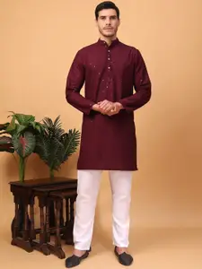 Hangup Geometric Embroidered Sequinned Mandarin Collar Straight Kurta with Pyjamas