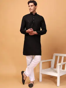 Hangup Geometric Embroidered Sequinned Mandarin Collar Straight Kurta with Pyjamas