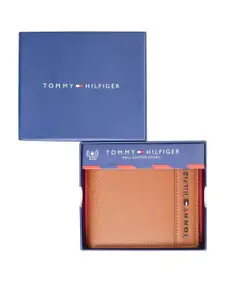 Tommy Hilfiger Men Leather Two Fold Wallet