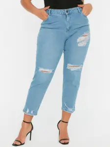 Trendyol Women Mildly Distressed Regular Fit Jeans