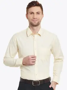 English Navy Men Spread Collar Solid Slim Fit Formal Shirt