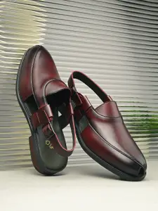 House of Pataudi Men Textured Shoe Style Sandals