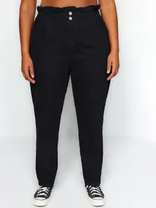 Trendyol Women Plus Size Mid-Rise Regular Fit Jeans