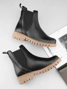 The Roadster Lifestyle Co Women Block Heeled Chelsea Boots