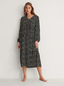 Roadster Georgette Floral Calf Length A Line Dress